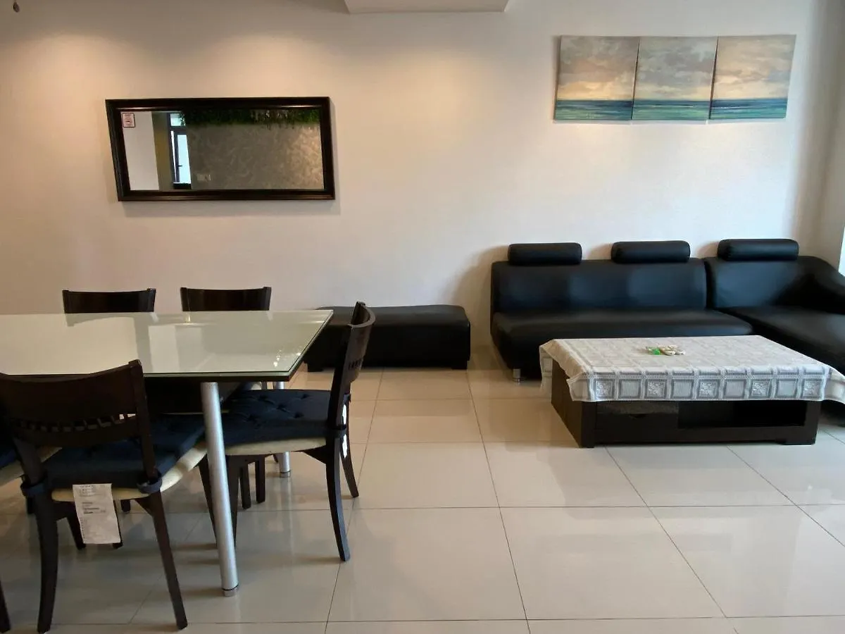 Spacious 3R,2R,Studio 5Min Walk To Time Square,Lalaport, Pool,Gym,Wifi Lägenhet Kuala Lumpur